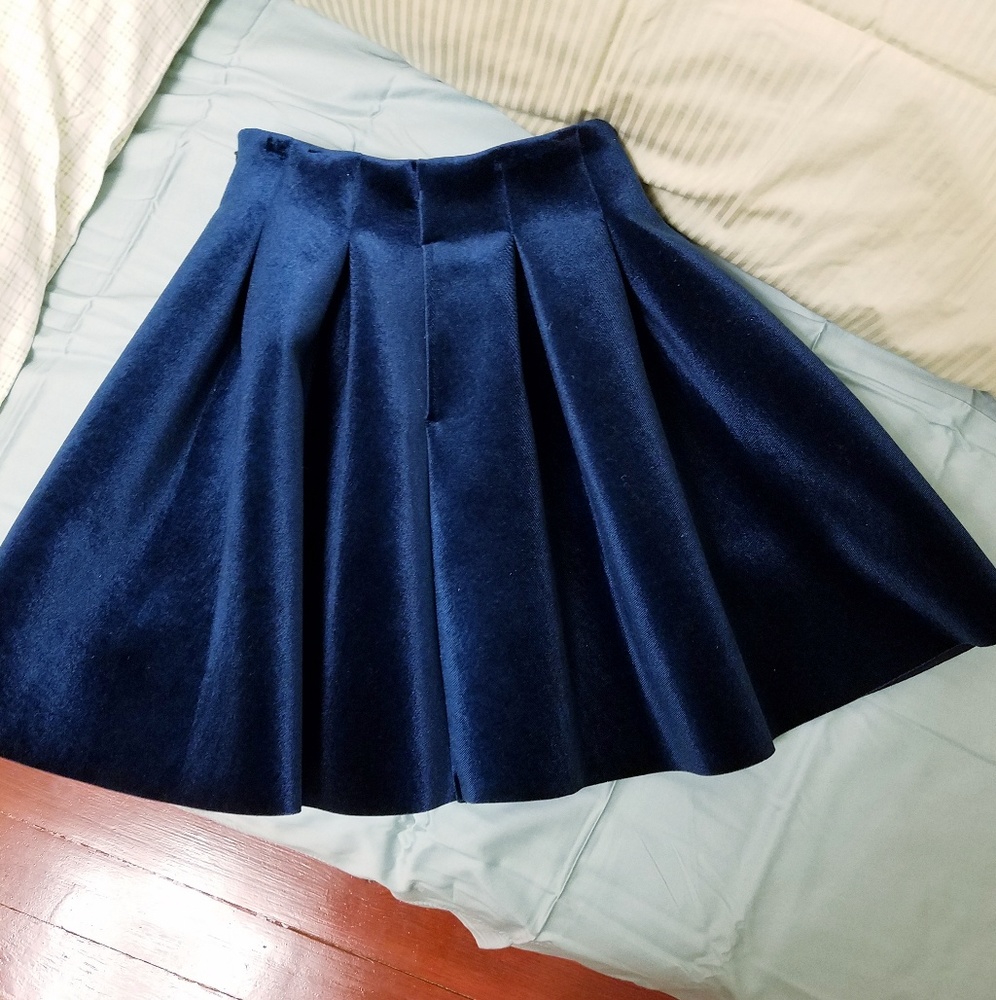 Lauren Conrad Runway royal blue velvet tutu skirt